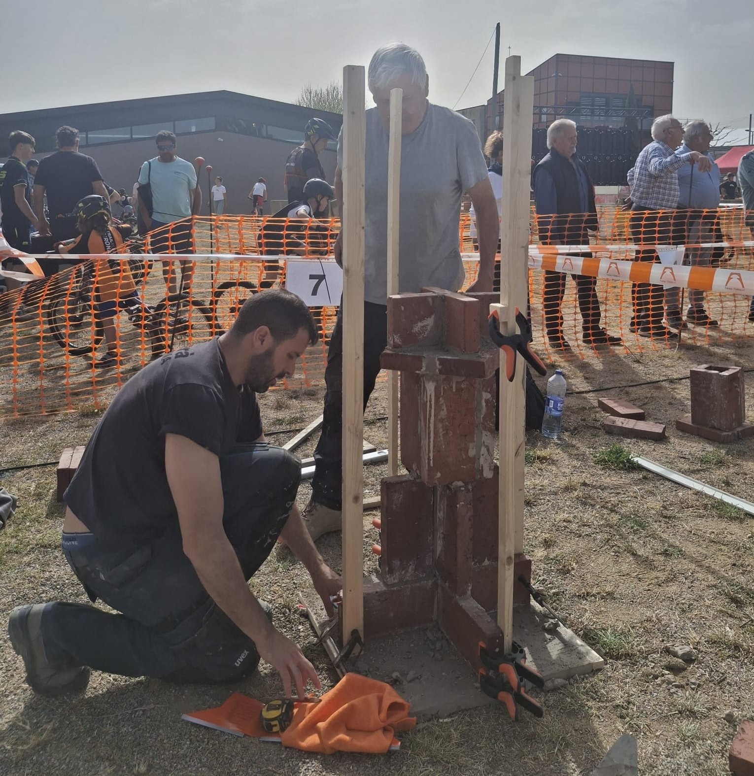 Campllong celebra el 27è Concurs de Paletes en el marc de la 42a Fira Comarcal de Primavera